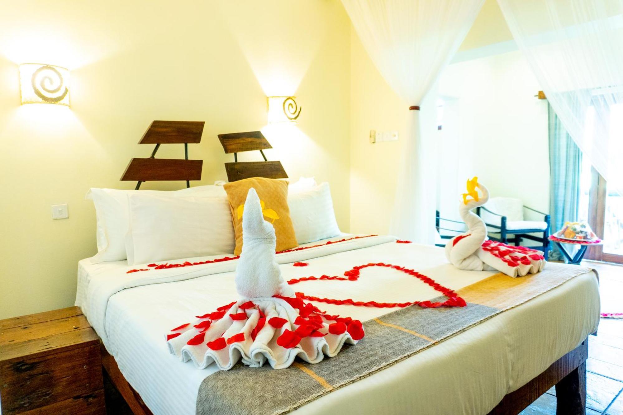 Weru Weru River Lodge Moshi Bagian luar foto